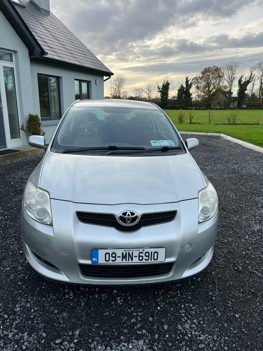 2009 Toyota Auris TR - Image 1