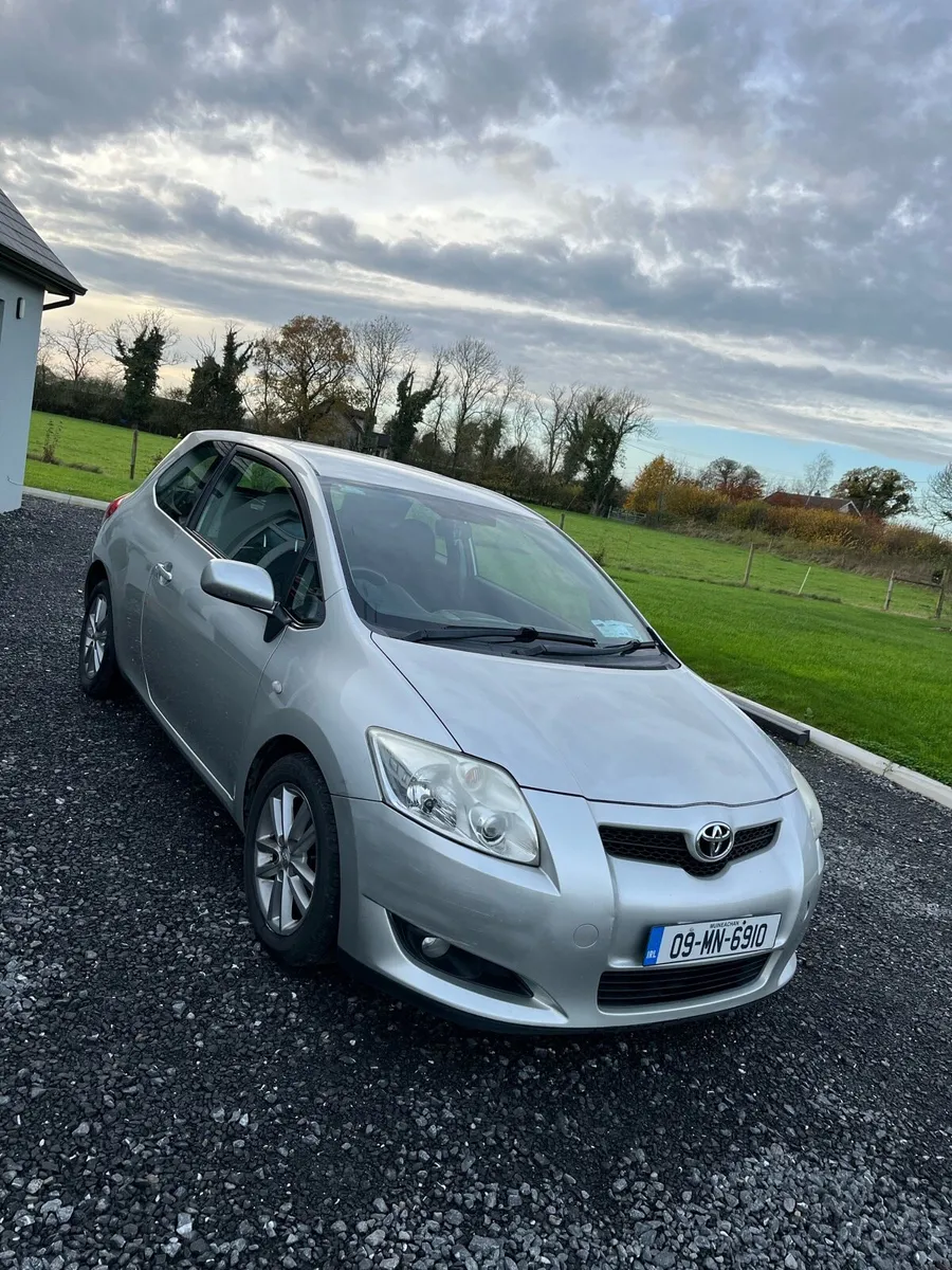 2009 Toyota Auris TR - Image 2