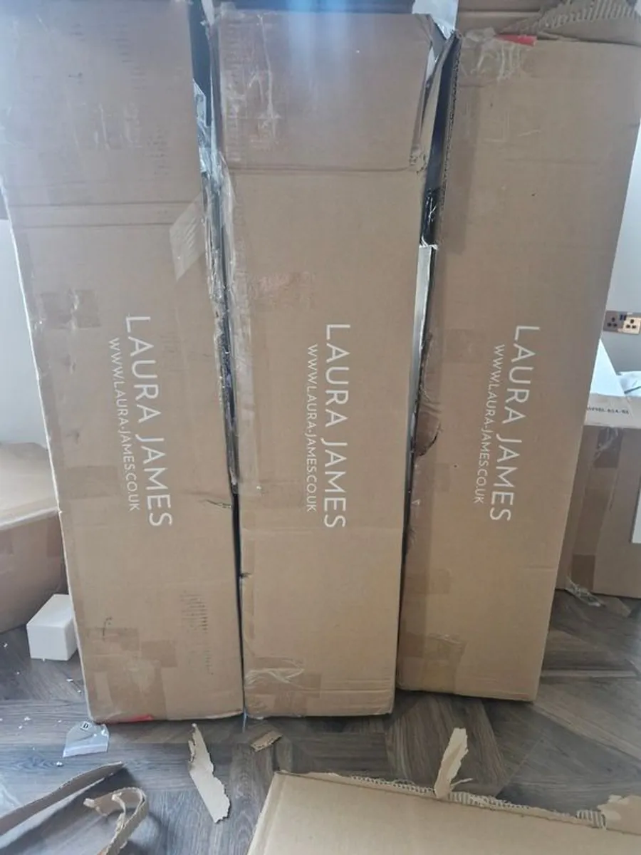 Pale Oak Island Chair/Stool Laura James brand new - Image 4