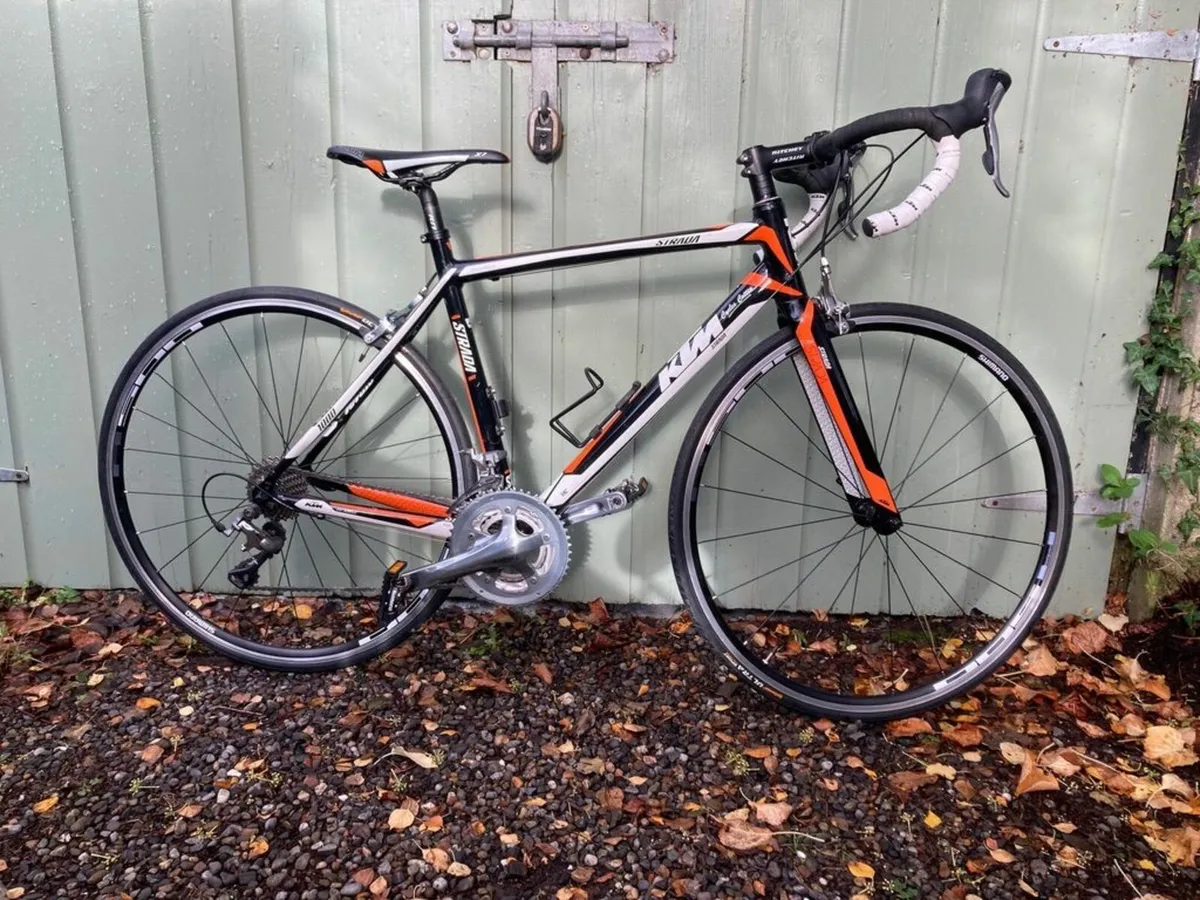 KTM Strada 1000 Road Bike (as new) - Image 1