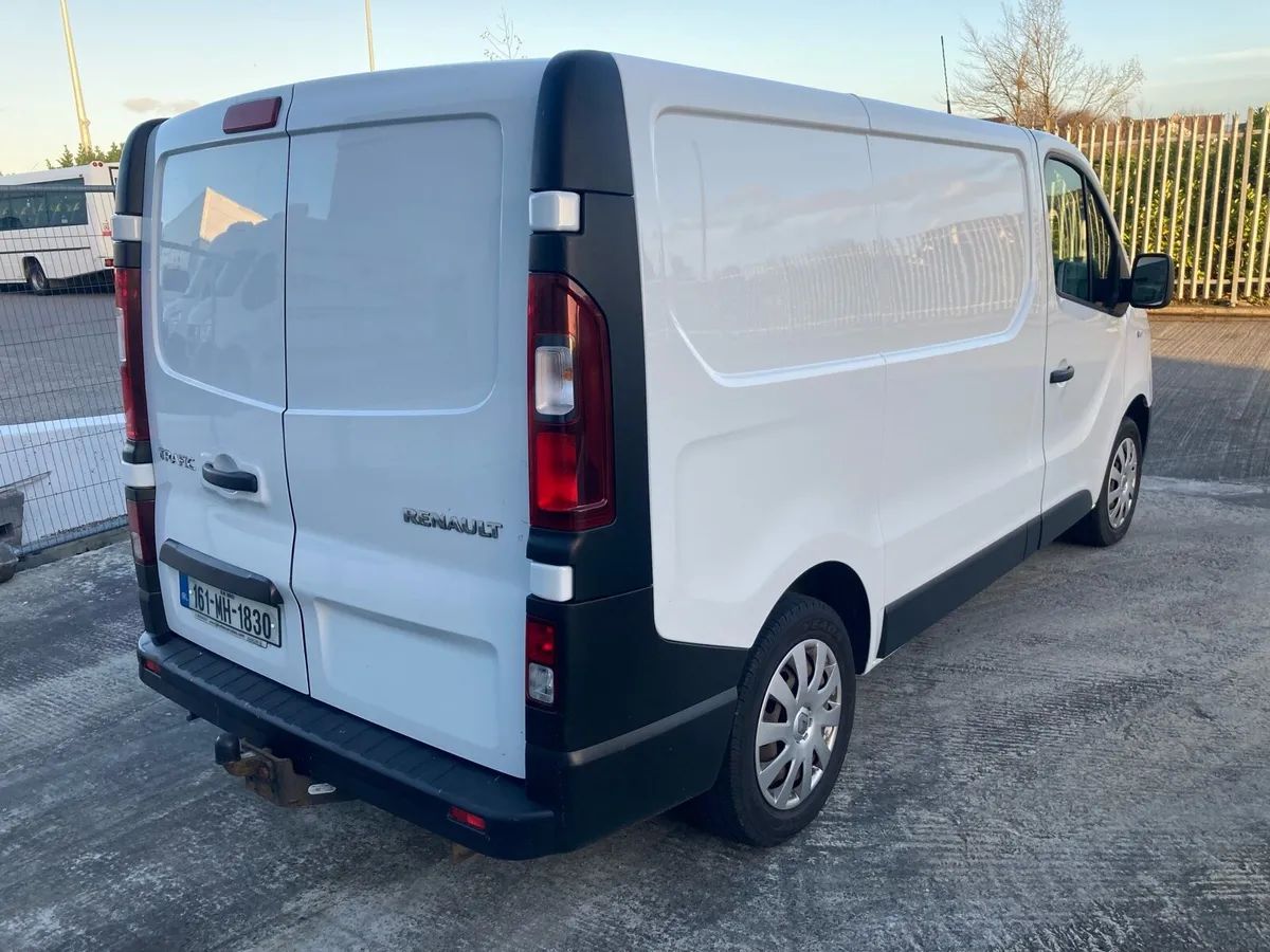 2016 Renault traffic - Image 2