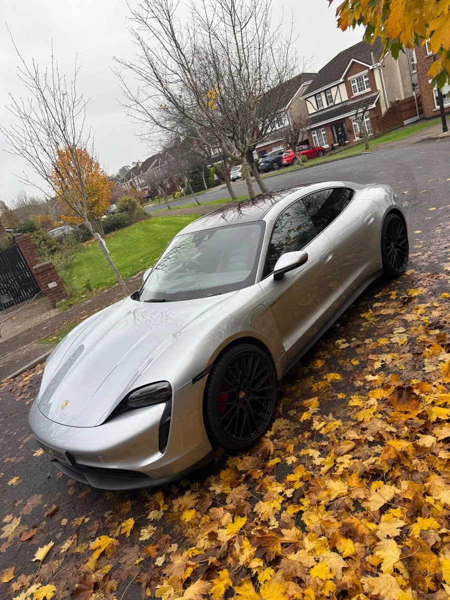 Porsche Taycan Turbo S - Image 2
