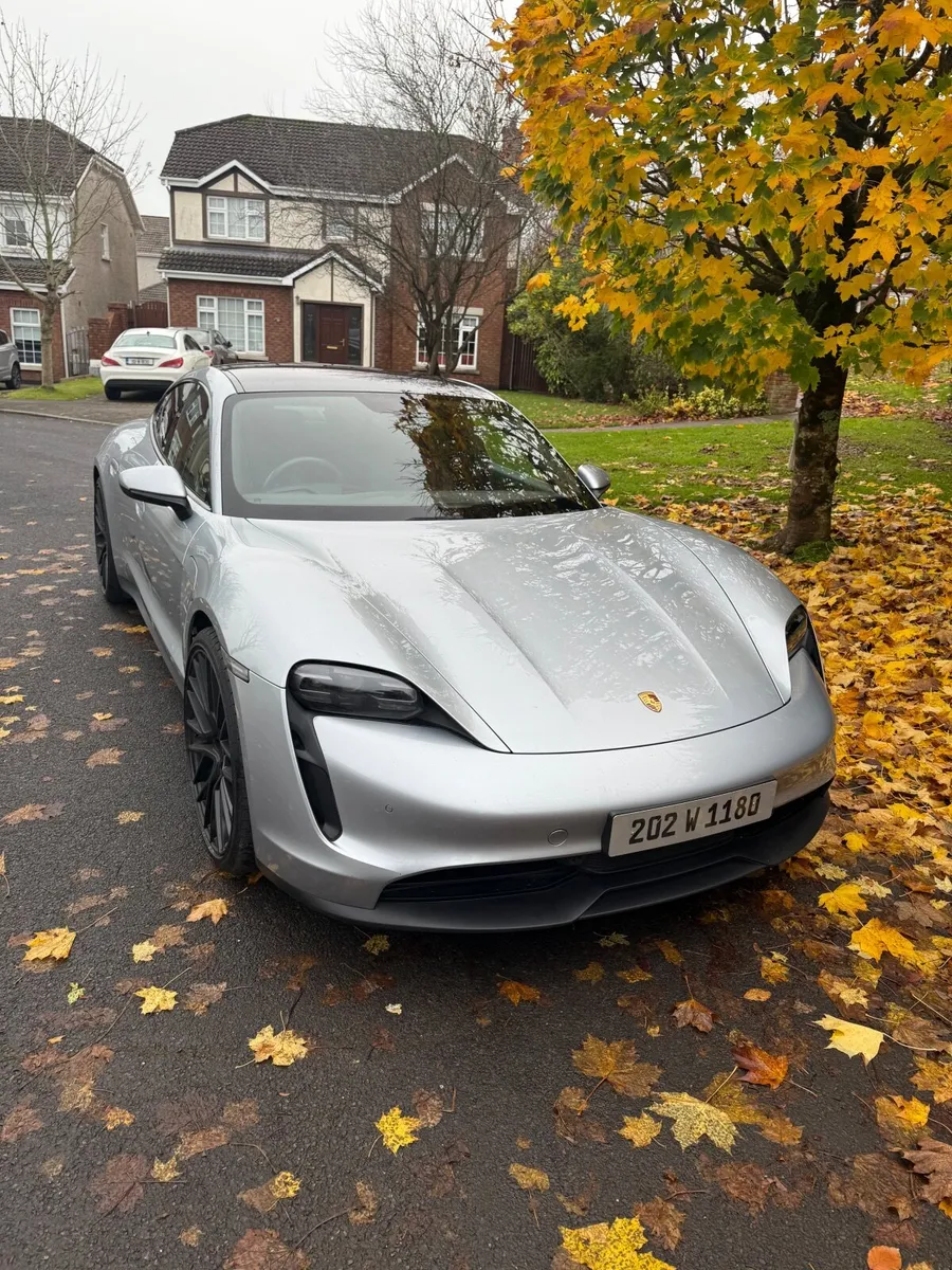 Porsche Taycan Turbo S - Image 3