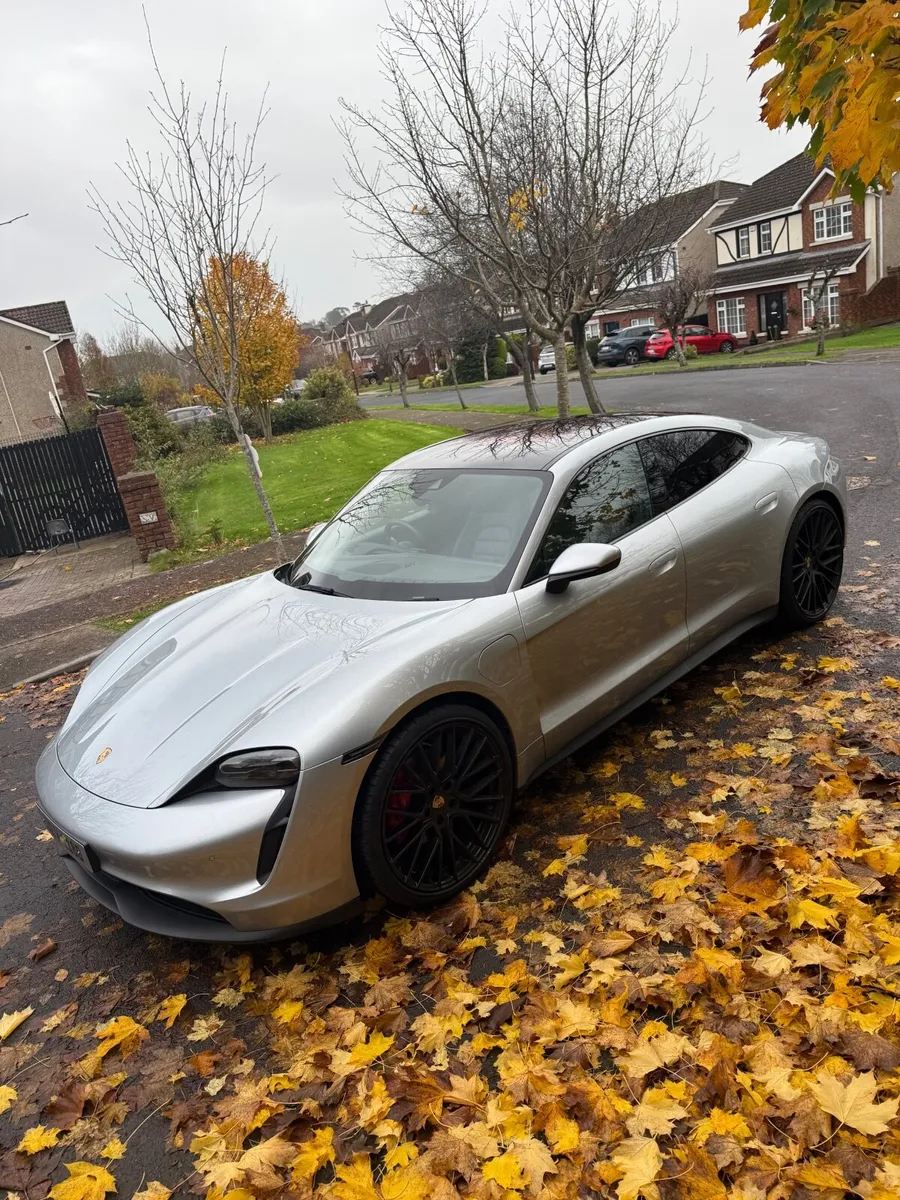 Porsche Taycan Turbo S - Image 4