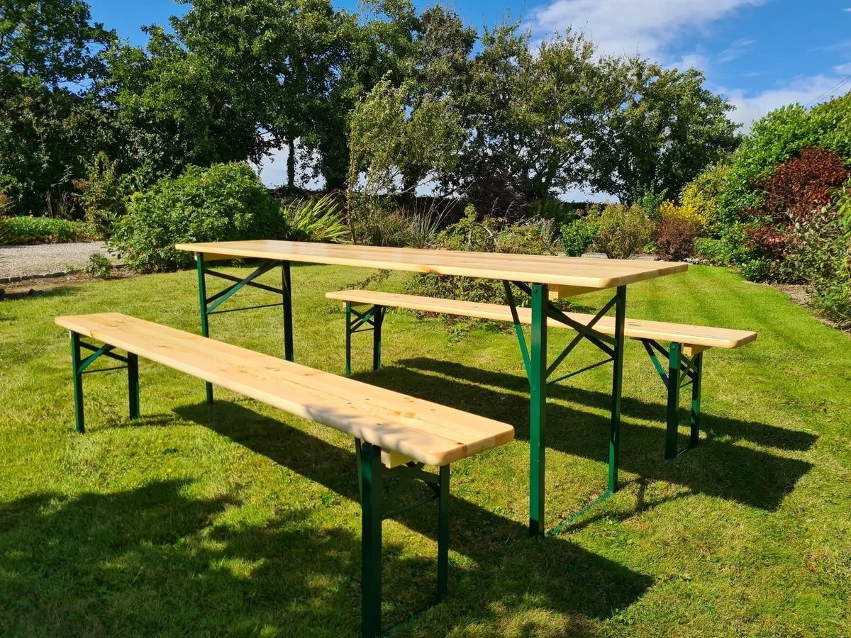 Foldable garden benches and table - Image 1
