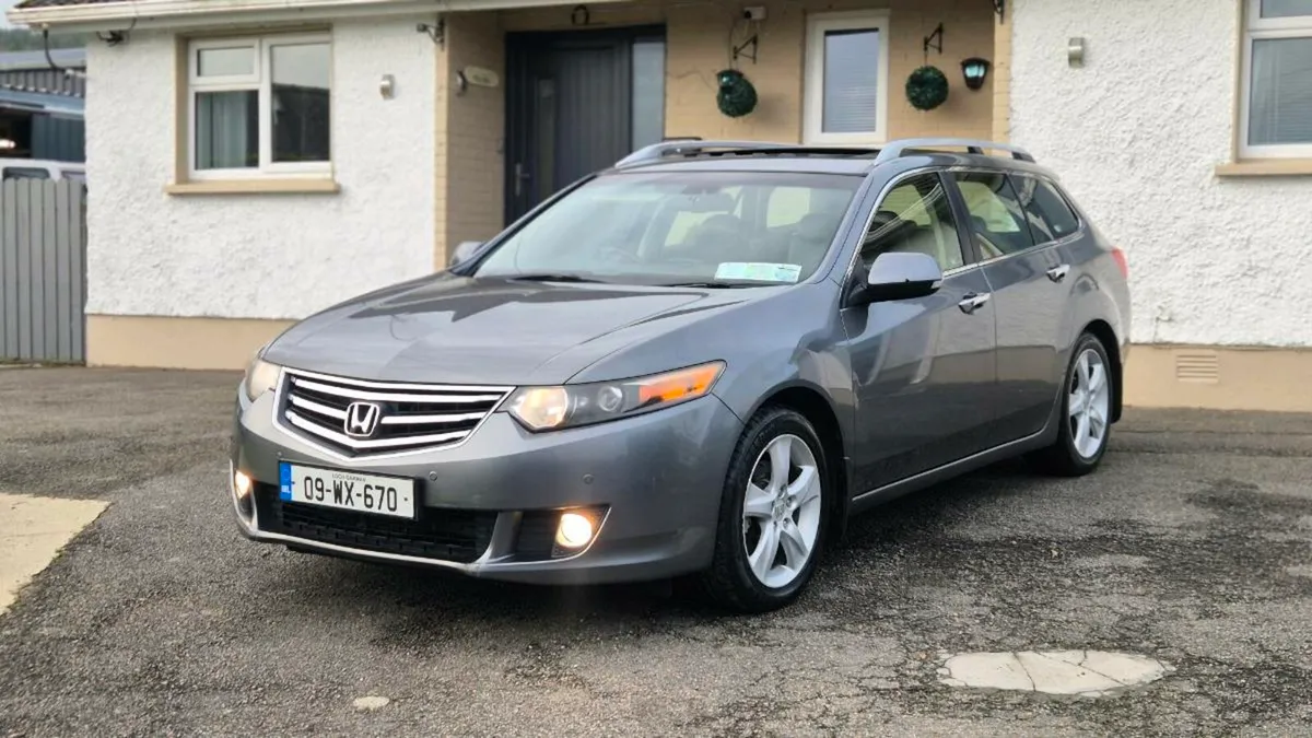 Honda accord 2.2 i-dtec (nct 01-27) huge spec - Image 1