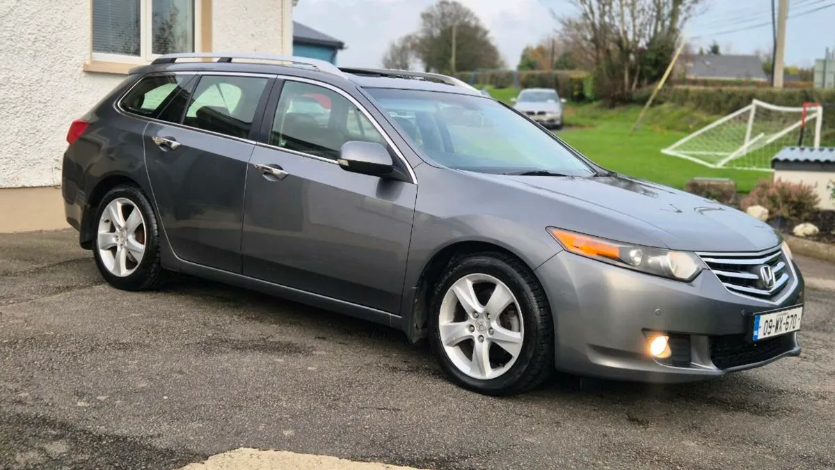 Honda accord 2.2 i-dtec (nct 01-27) huge spec - Image 3