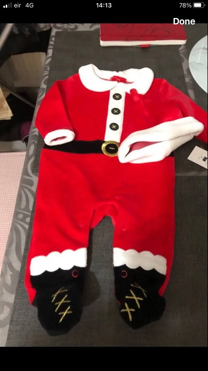 Boys BNWT newborn Xmas suit €4 - Image 4