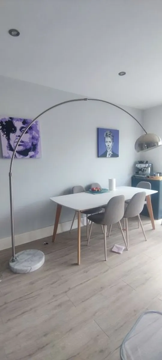 feature lamp - Image 1