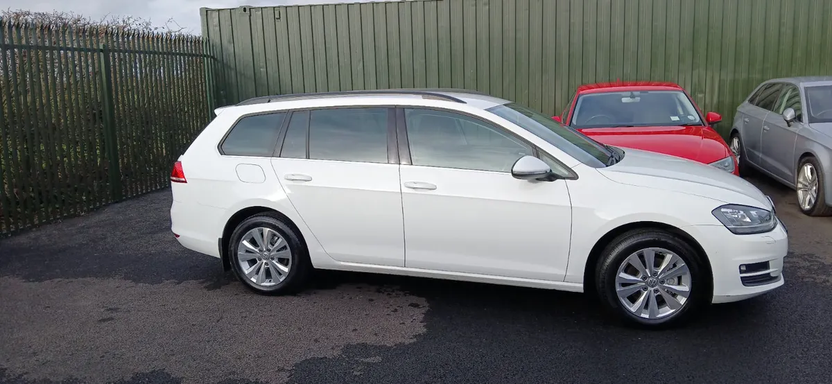 15 VW Golf Estate 84 000 km - Image 2