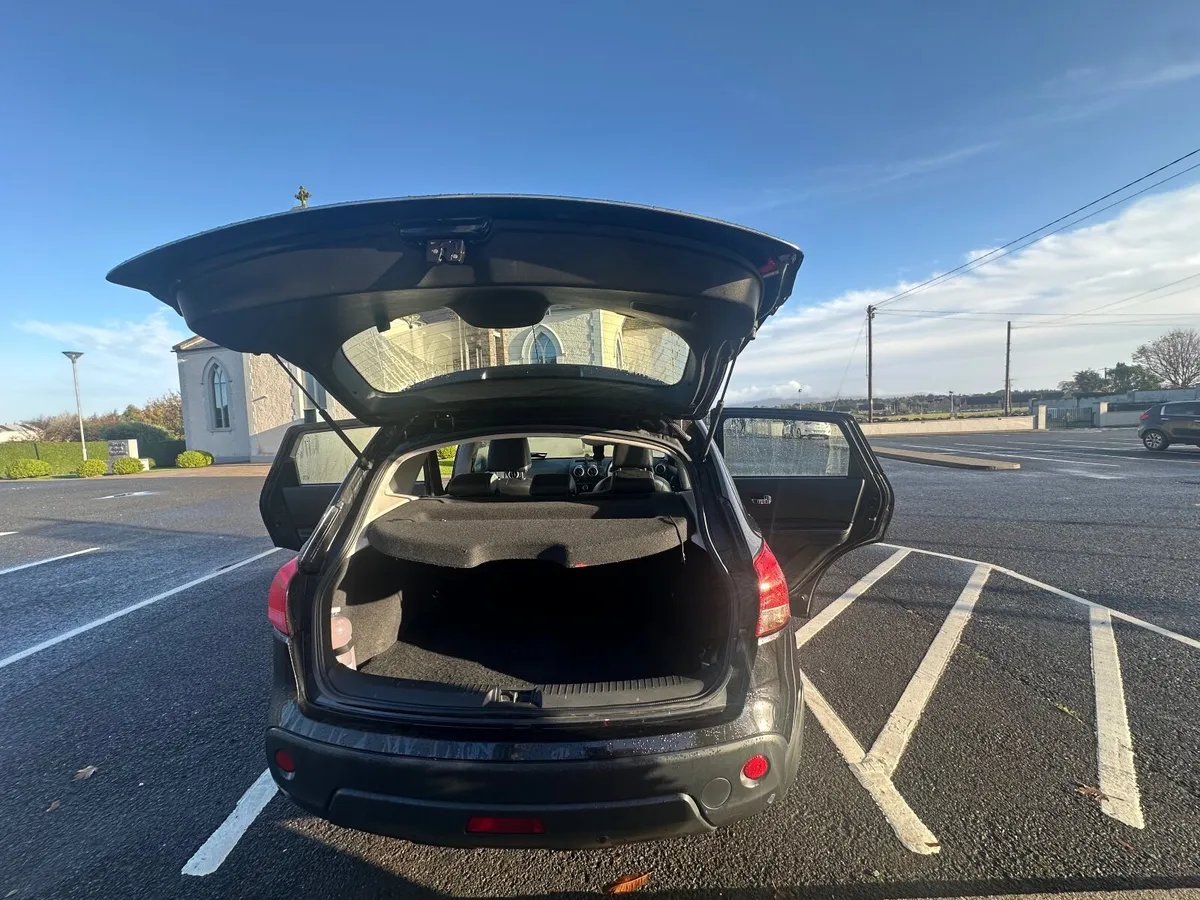 Nissan Qashqai 2008 - Image 4