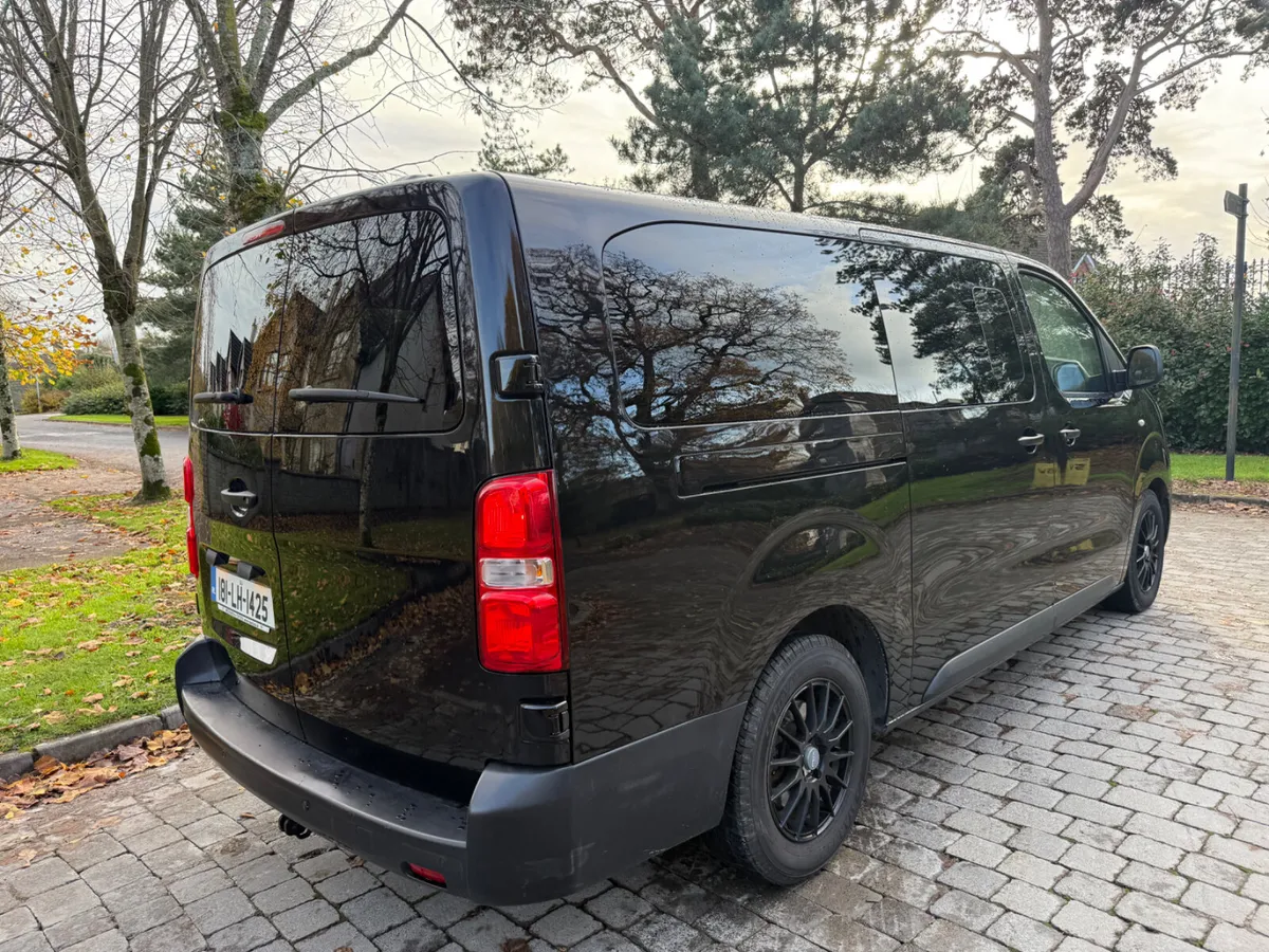 Toyota Proace 2018 Leather Seats 9 Seater - Image 3