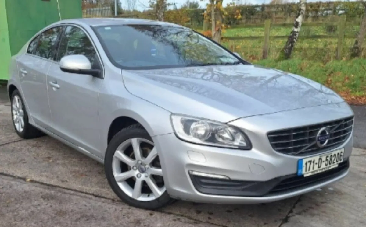 Volvo S60 2017 150BHP D3 SE NAV - Image 1