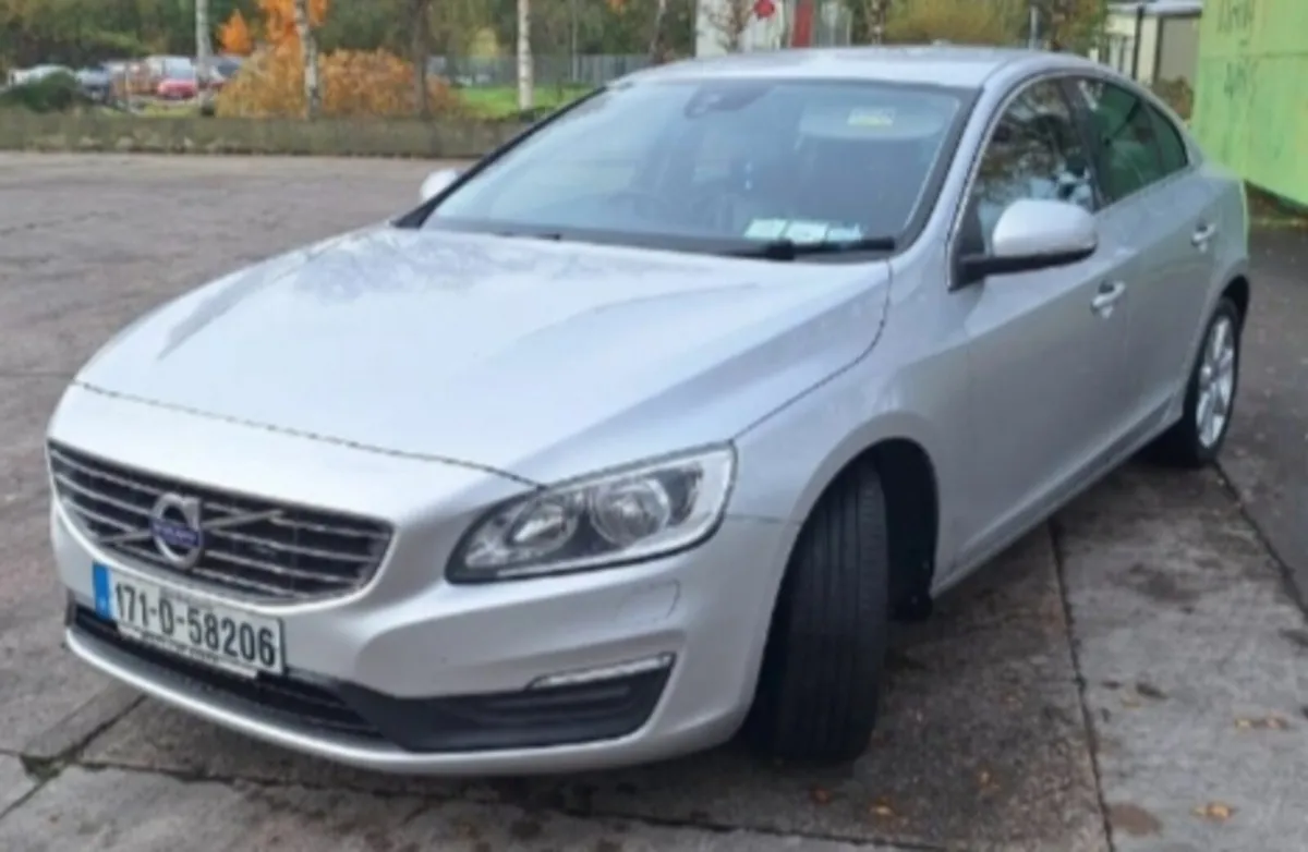 Volvo S60 2017 150BHP D3 SE NAV - Image 4