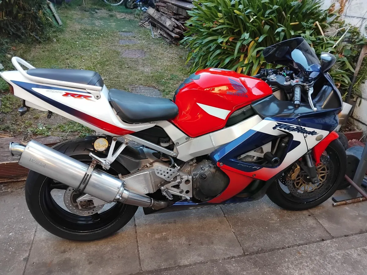 Honda Fireblade 2000 - Image 3