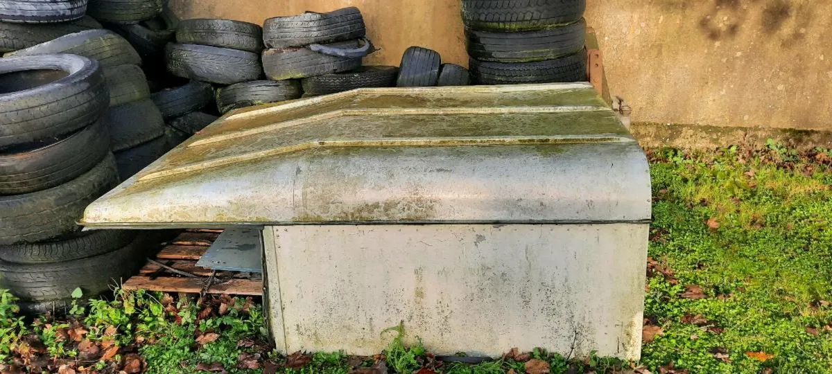 Land-rover - Image 1