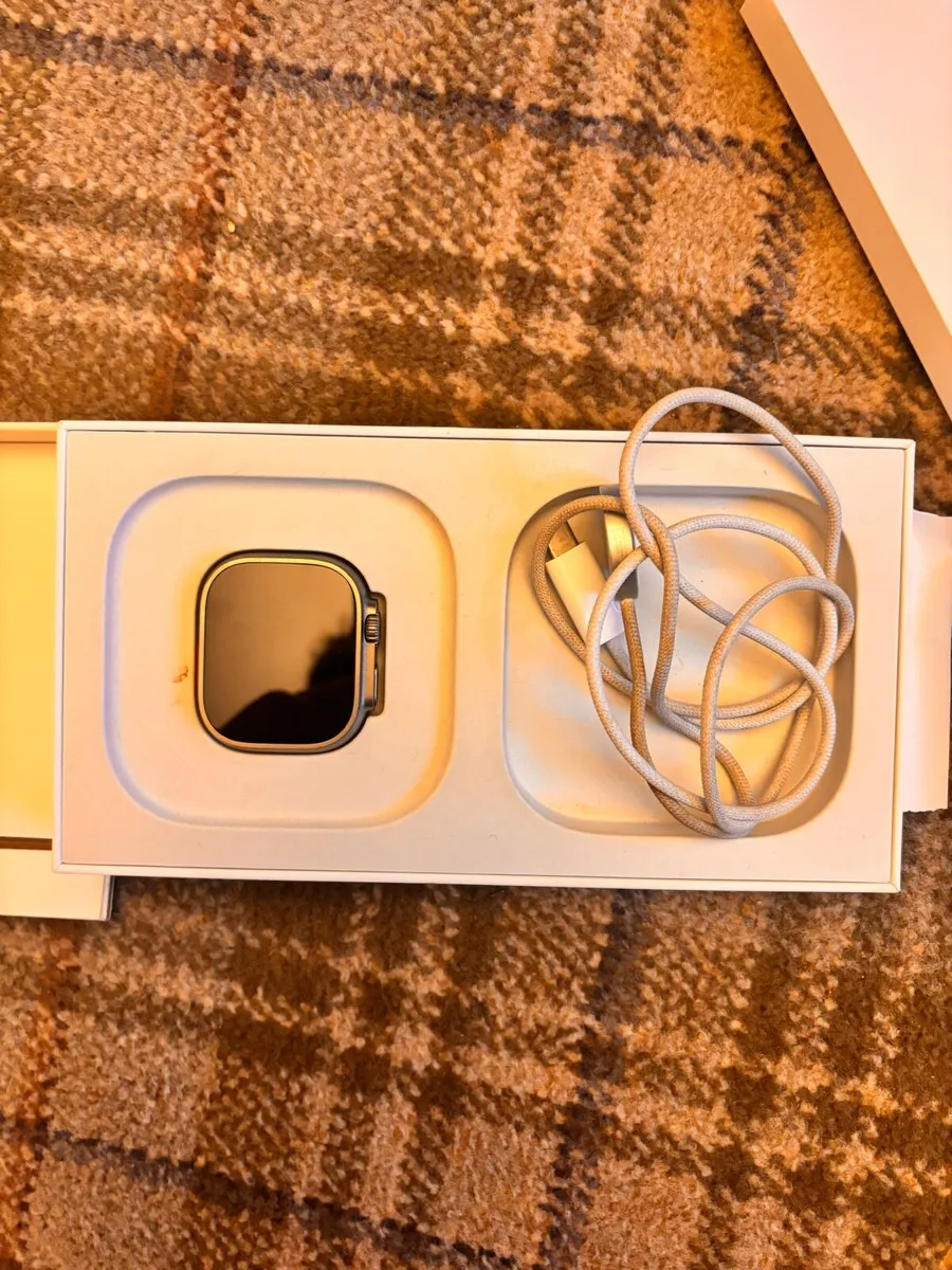 Apple Watch Ultra 2 - Image 1