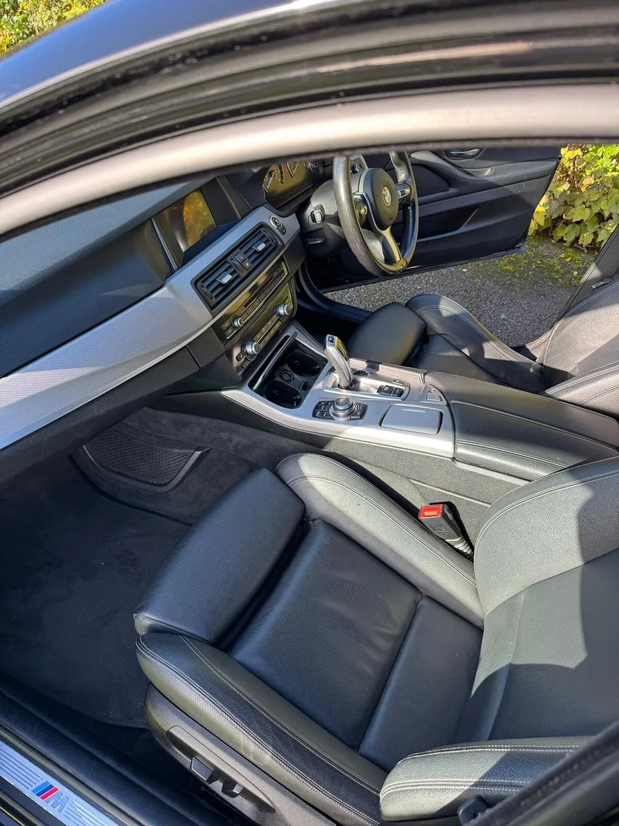 BMW 5-Series 2015 - Image 4