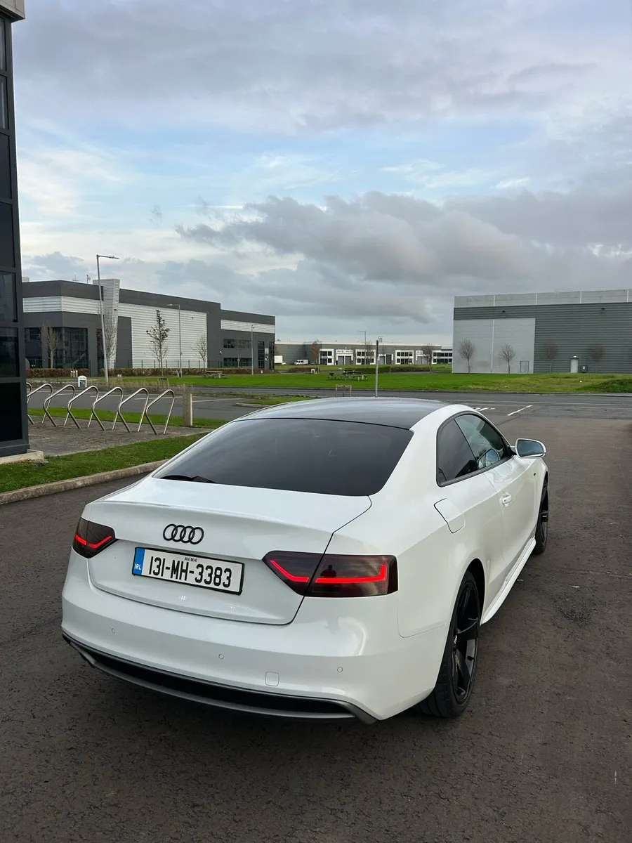 Audi A5 S-Line Black Edition - Image 3