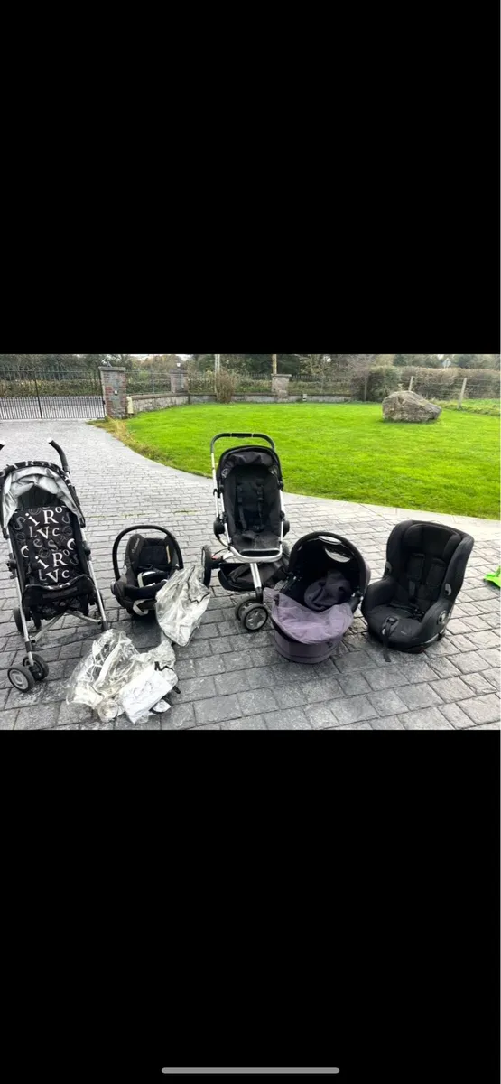 Selection of baby stuff - Image 1