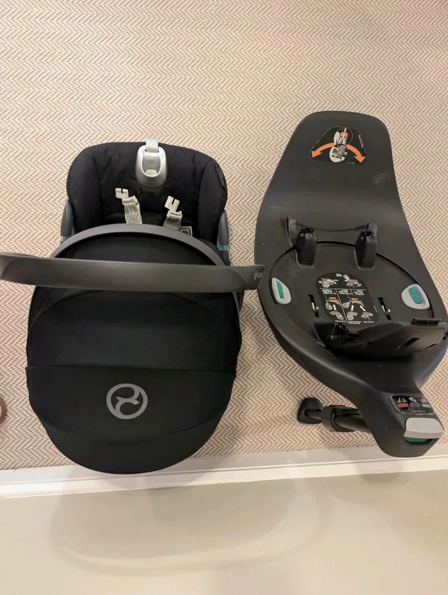 Cybex Cloud Z i-size car seat & base - Image 3