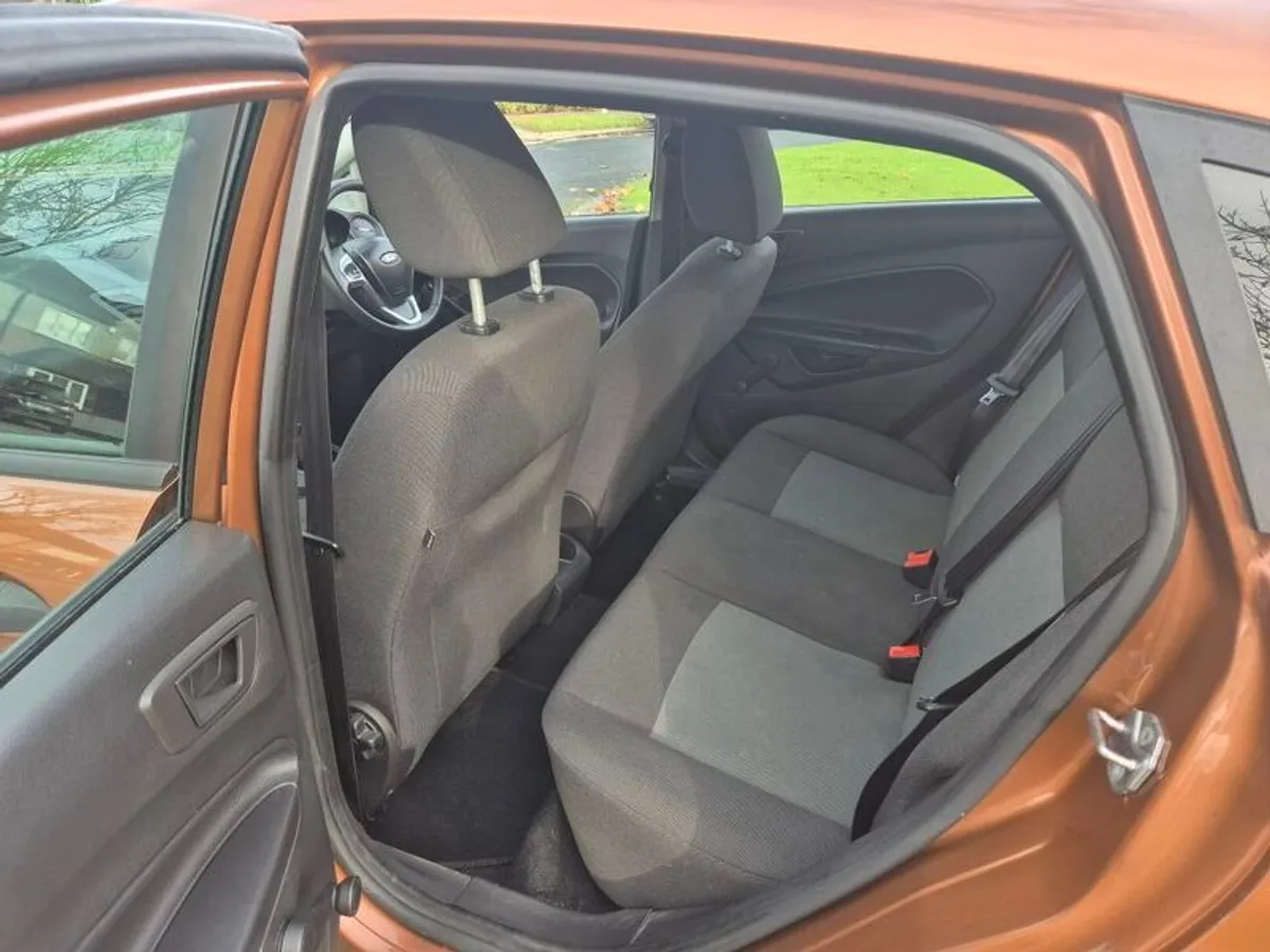 2013 Ford Fiesta - Image 4