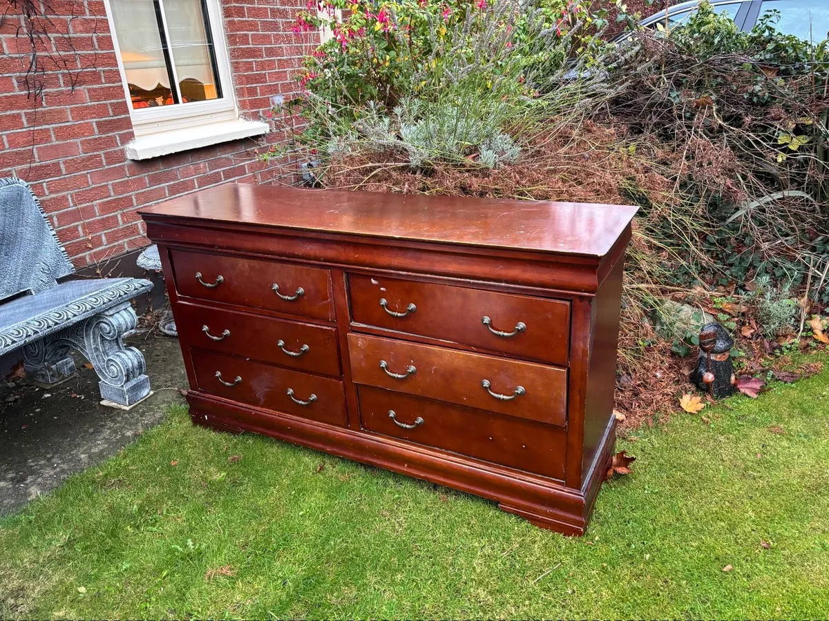 Dresser bedroom - Image 1