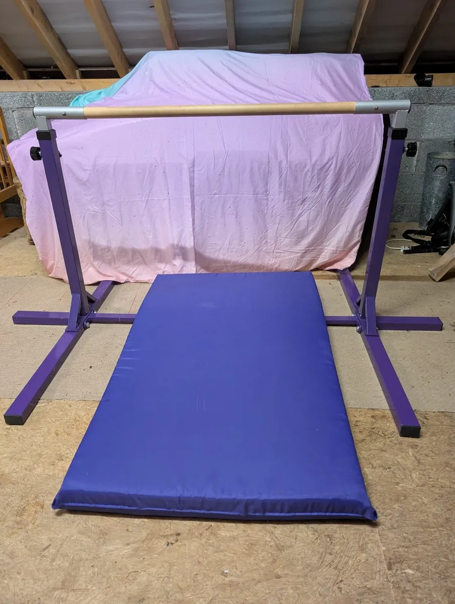 Gymnastics bar - Image 2