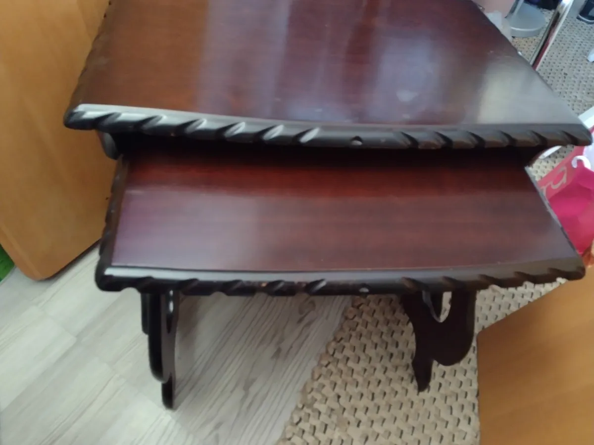 Antique mahogany side table/plant stand - Image 4