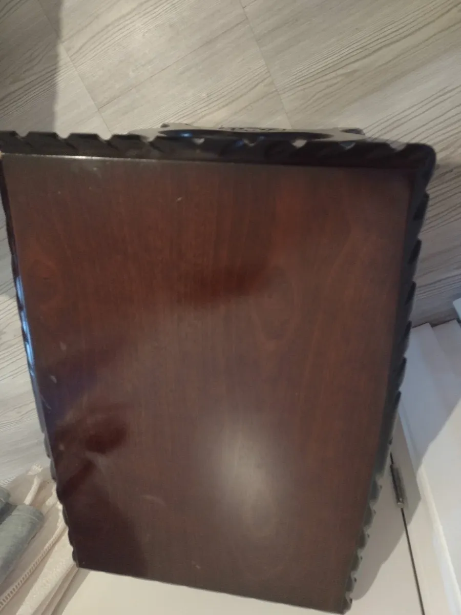 Antique mahogany side table/plant stand - Image 2