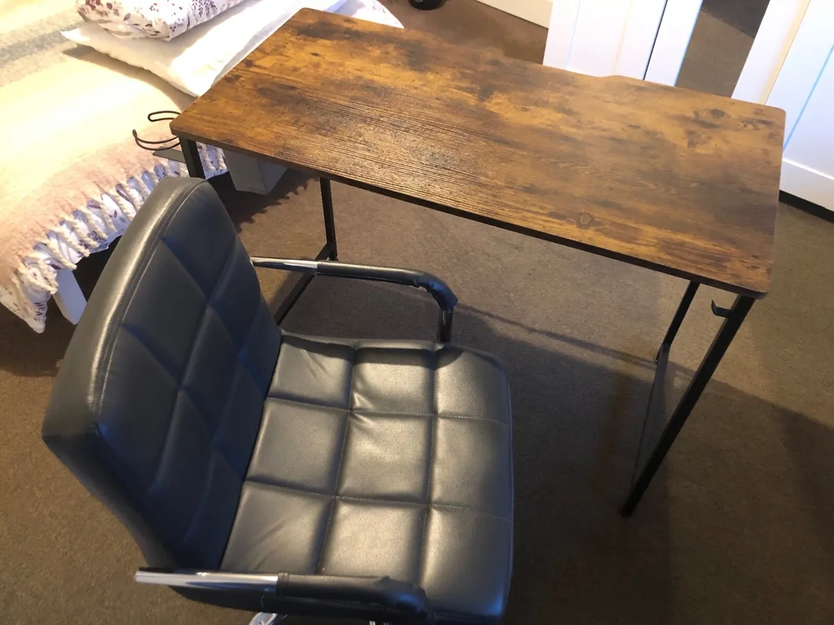 Desk and chair - Image 2