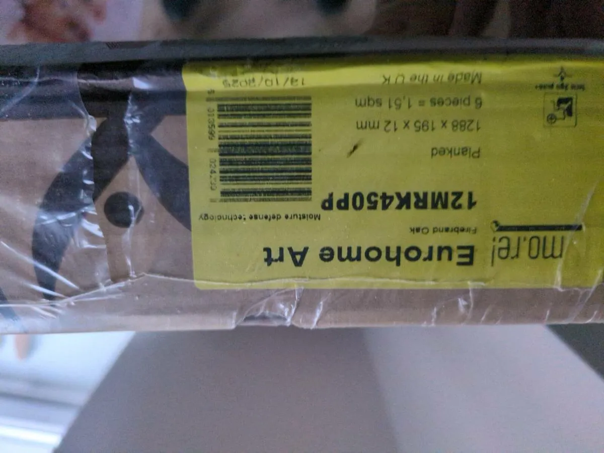 Laminate flooring - Image 3