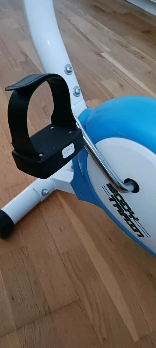 Exercise bike - Image 4