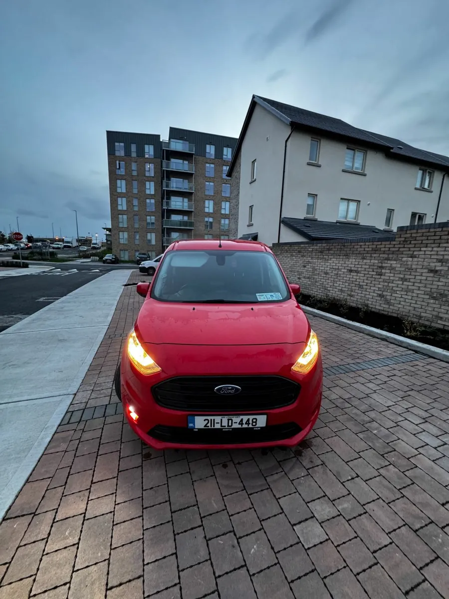Ford Transit Connect 2021 - Image 2