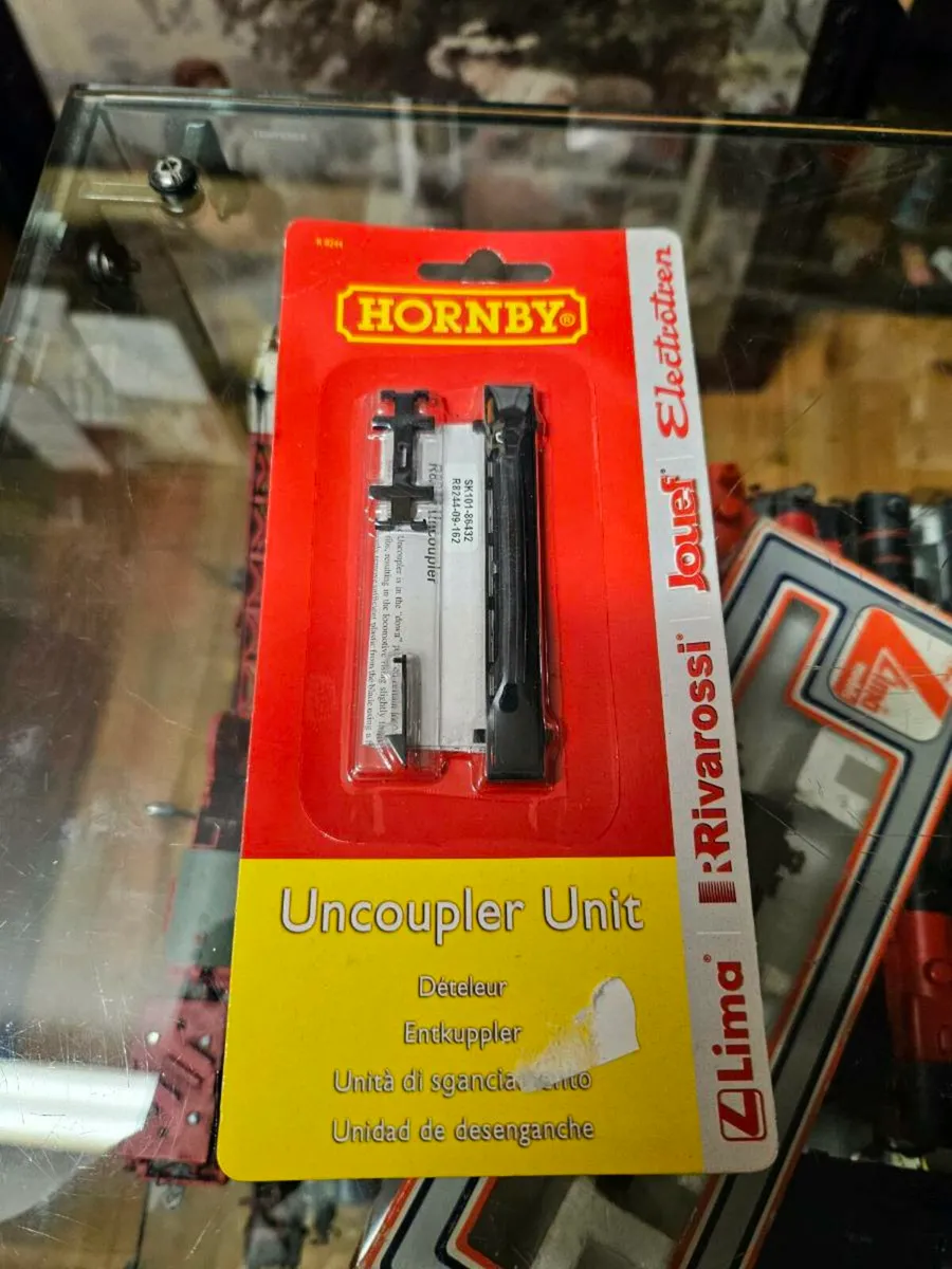 Hornby OO Gauge Uncoupler