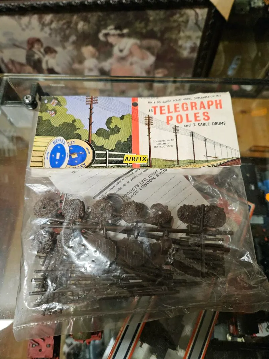 Hornby Airfix OO Gauge Telegraph Poles