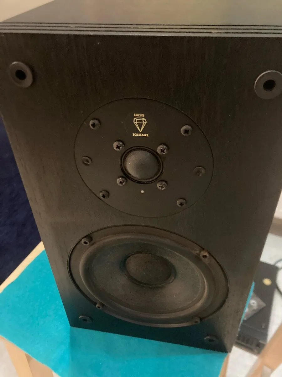 Diesis Solitaire Stereo Speakers - Image 2