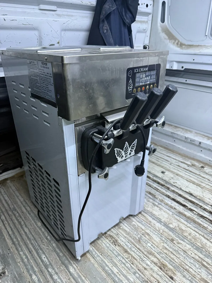 🍦 Ice Cream Machine – Like New! 🍦 - Image 4