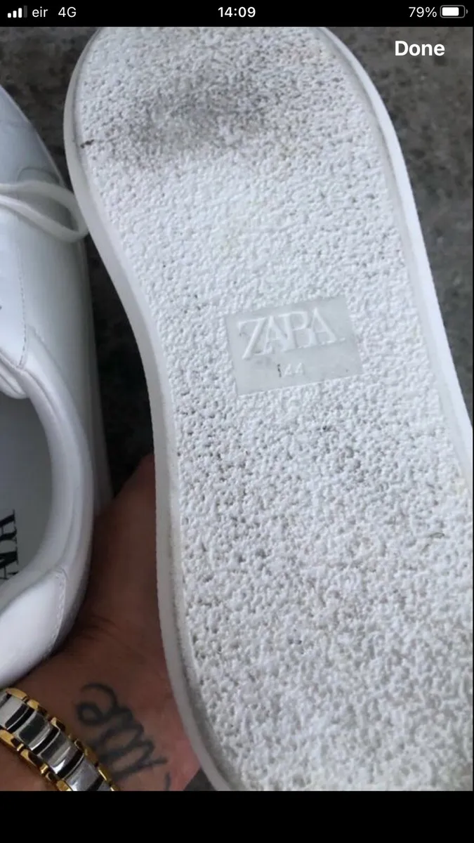 Mens worn once Zara trainers size 10 €20 - Image 2