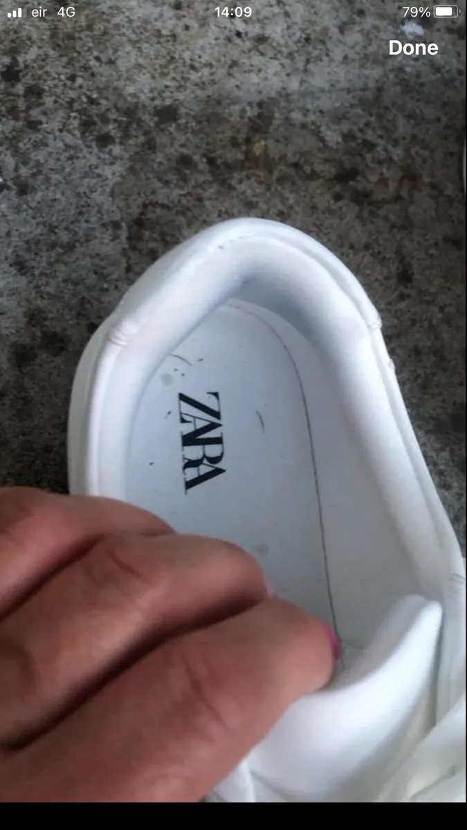 Mens worn once Zara trainers size 10 €20 - Image 3