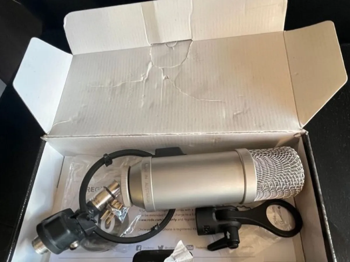 Rode Broadcaster mic