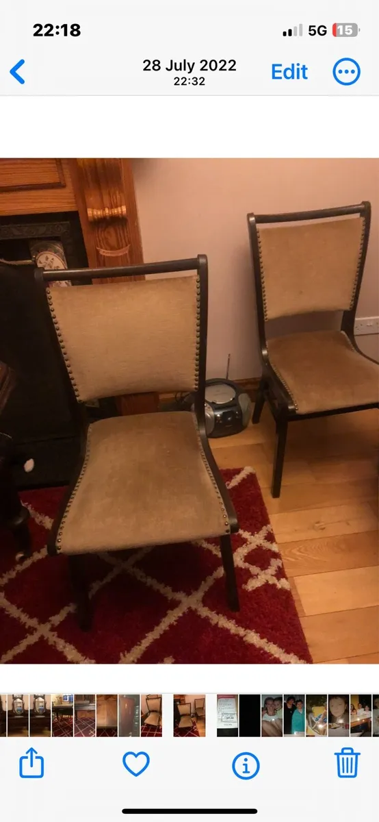 Oak table and two chairs - Image 1