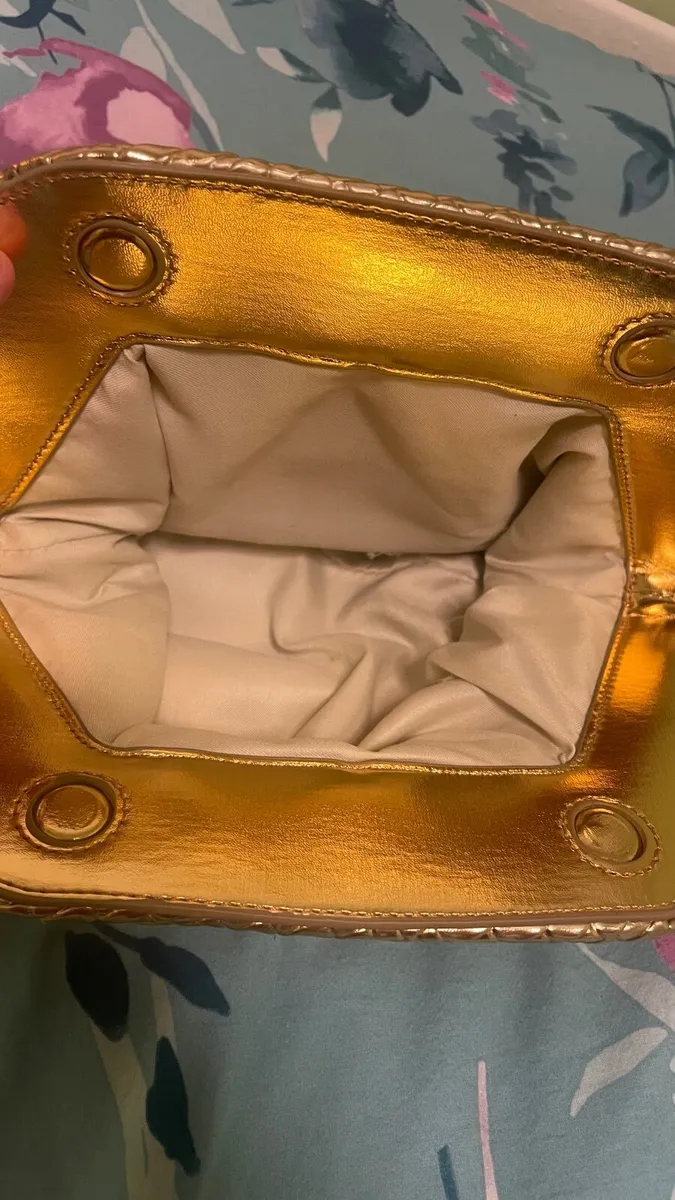 New Gold clutch - Image 3