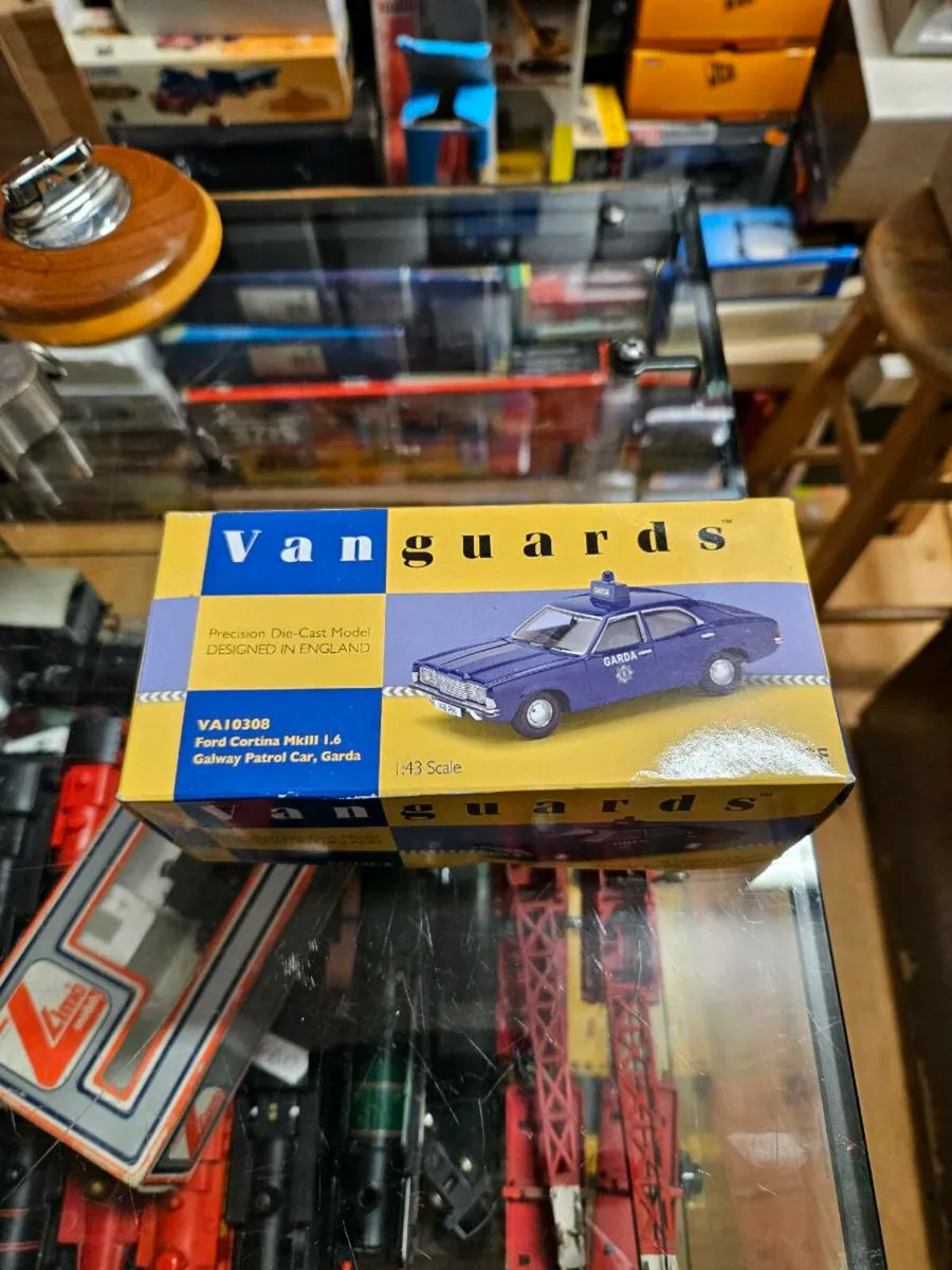 Corgi Ford Garda Car - Image 1