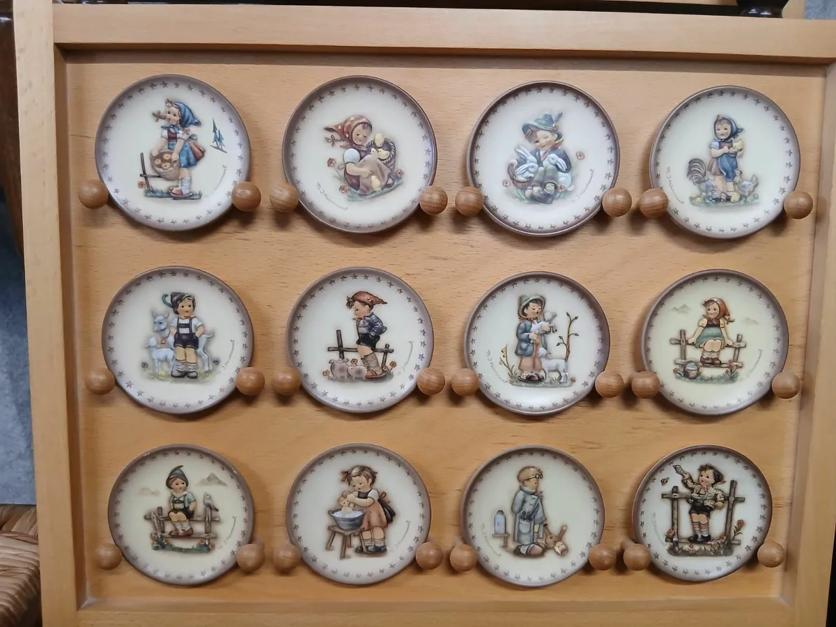 Hummel Miniature Reproduction Annual Plate series - Image 3
