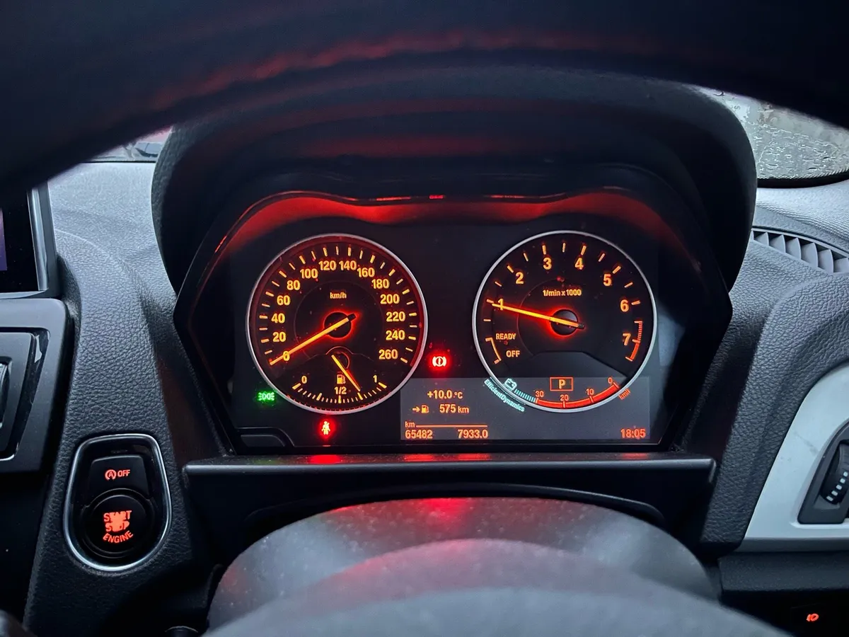 BMW series1 1.6petrol, Automatic,low mileage - Image 2