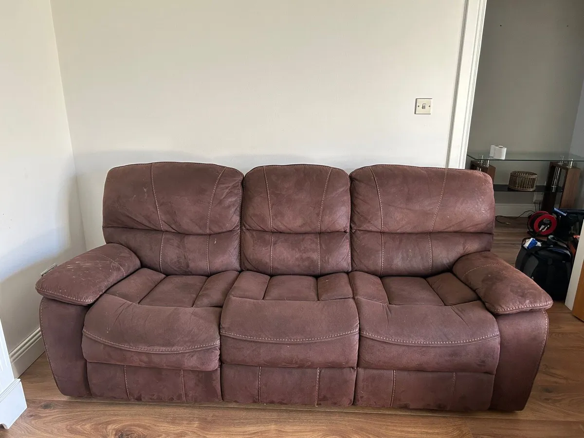 Recliner couch and recliner armchair - Image 4