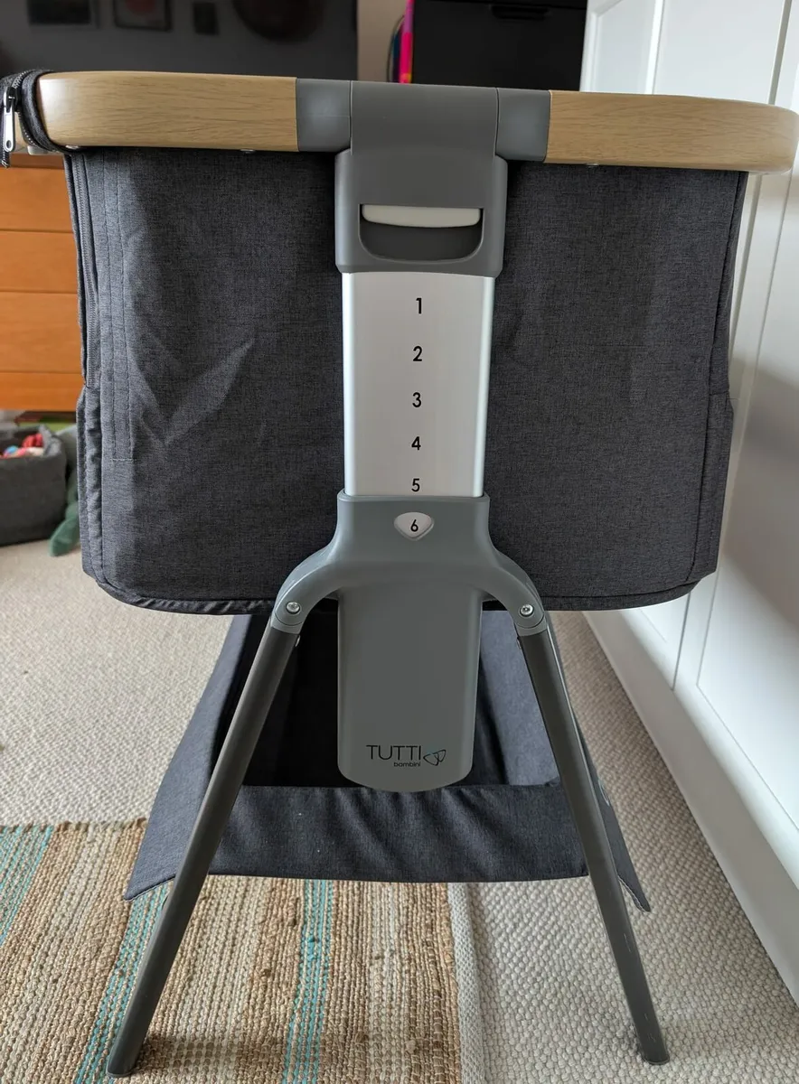 Tutti Bambini Bedside Crib - excellent condition - Image 3