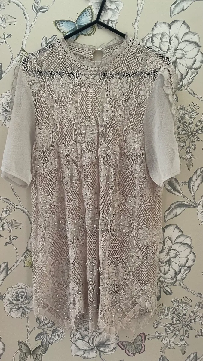 Women’s top - Image 1