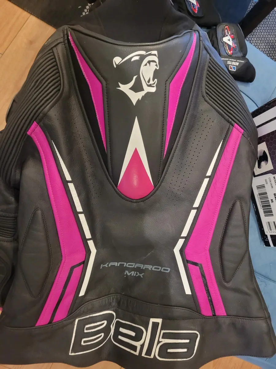 Motorbike jacket and helmet - Image 2